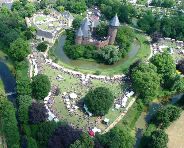 Flachsmarkt auf Burg Linn. Foto: Stadt Krefeld, Presse und Kommunikation