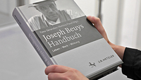 Das Joseph Beuys Handbuch. Foto: Stadt Krefeld, Presse und Kommunikation, Dirk Jochmann