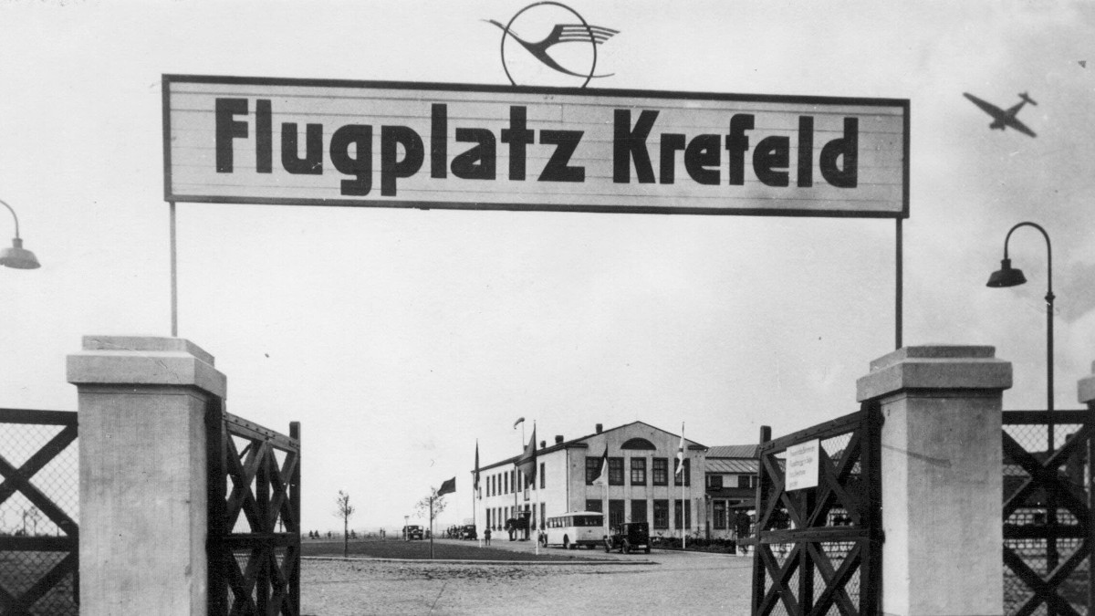 In Krefeld gab es in den 30er Jahren einen Flugplatz.BIld: Stadt Krefeld, Stadtarchiv