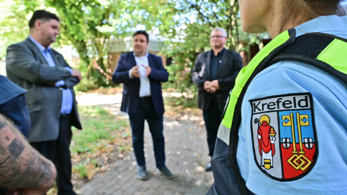 Der Kommunale Ordnungsdienst im Einsatz (KOD).Bild: Stadt Krefeld, Presse und Kommunikation