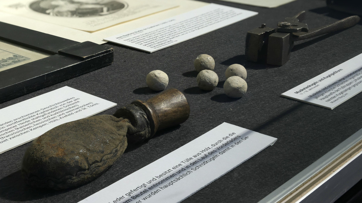 Bleikugeln aus der Schlacht bei Krefeld. Blid: Stadt Krefeld, Presse und Kommunikation