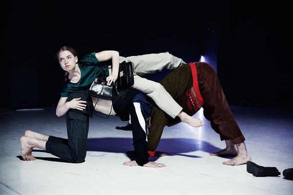 Szene aus der Choreographie "Nachttarif", Foto: Ingo Solms