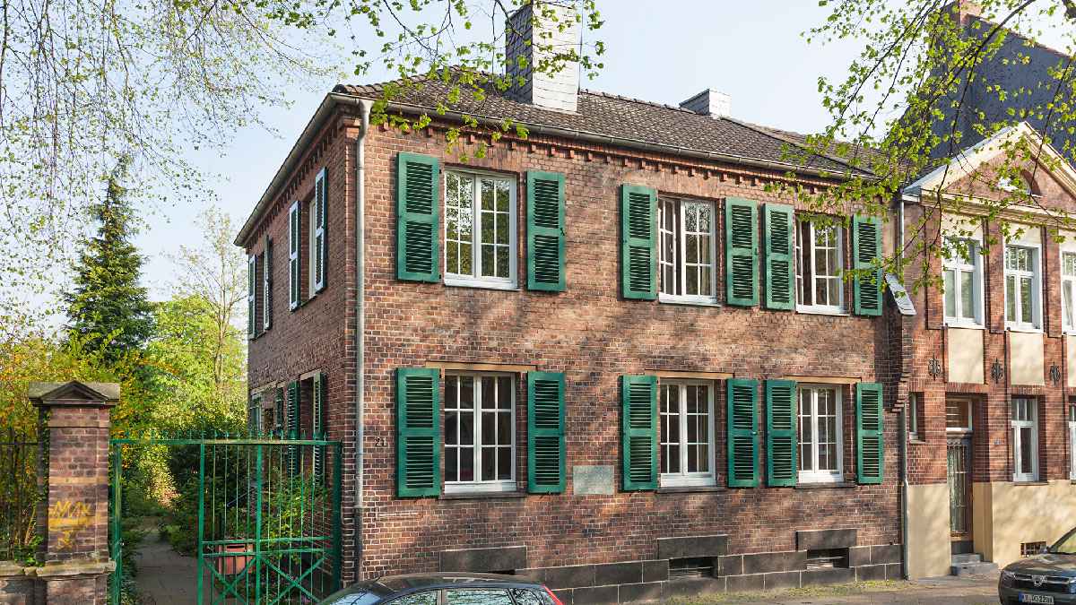 Das Niederrheinische Literaturhaus auf der Gutenbergstraße. Foto: Stadt Krefeld, Presse und Kommunikation,  L. Strücken