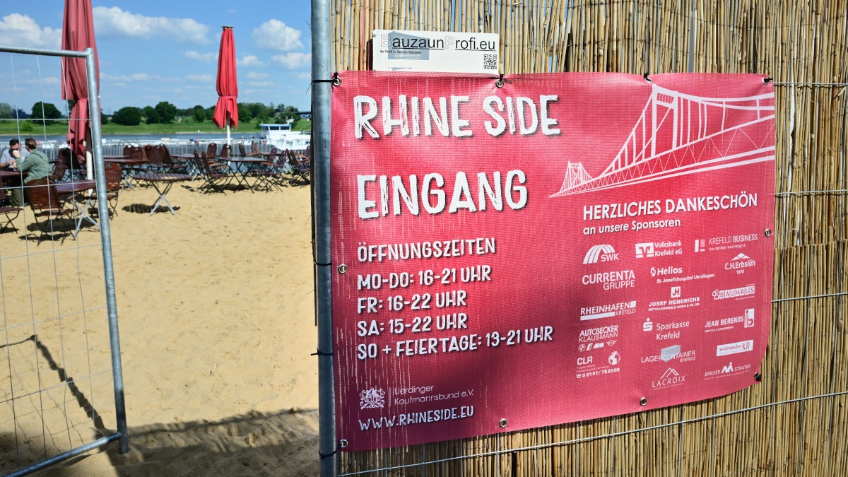 Die Strandbar Rhineside ist ab 15. Mai, 16 Uhr geöffnet. Foto: Stadt Krefeld, Presse und Kommunikation, A. Bischof